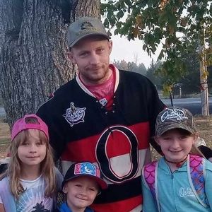 Meet your Posher, Cory